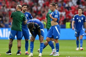 易游体育平台-包含比利时队惨败意大利，无缘欧预赛强出线！的词条