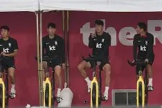 易游体育赛事中心-包含韩国足坛新秀崛起，亚洲杯成绩斐然的词条