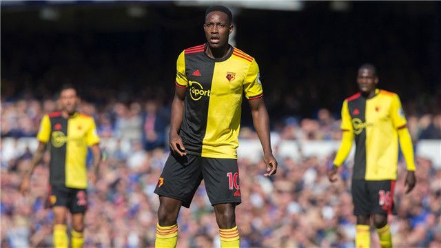 沃特福德客场惜败曼城，遭遇两连败